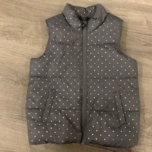 Kids sz 5T puffy vest